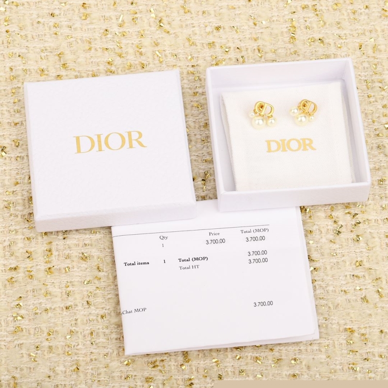 ch**an D*or earrings